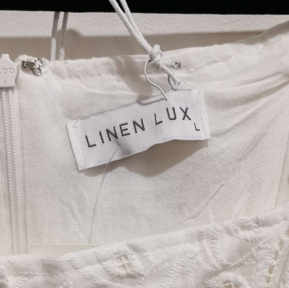 🌸 White Eyelet Dress 🌸 - Picture 7 of 7